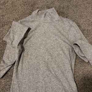 Grey American eagle turtle neck
